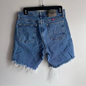 Wrangler Blue Jean Shorts Distressed Cut-Off Style